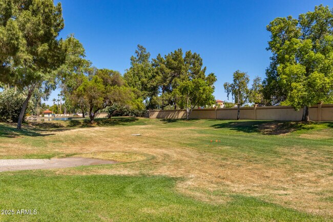 Building Photo - 14300 W Bell Rd