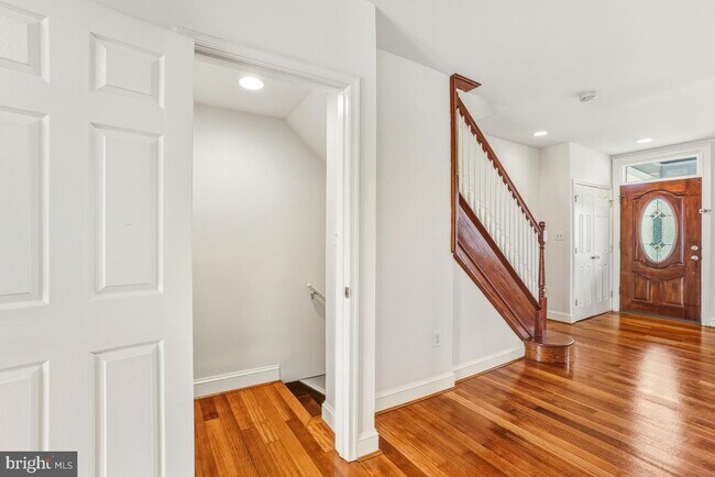 Building Photo - 1949 H St NE