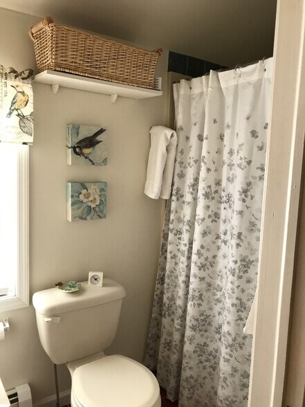 Bathroom - 11 Smith Dr