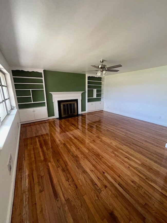 Building Photo - 1752 Williamson Rd