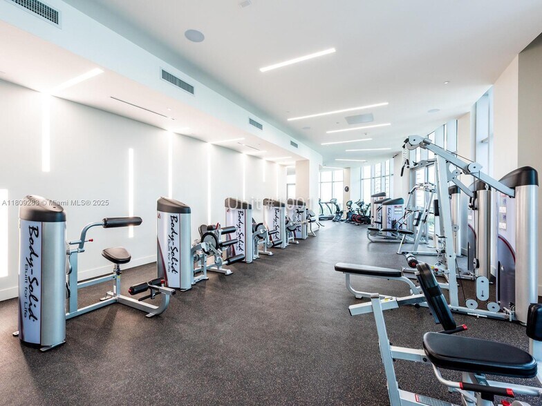 Building Photo - 488 NE 18th St