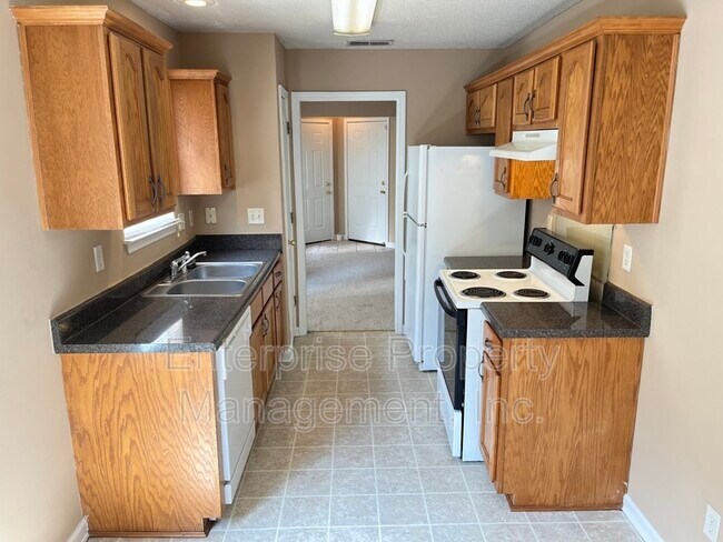 Building Photo - 9221 Lazzini Cove