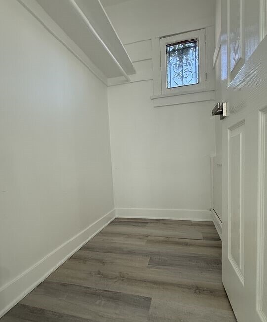 Building Photo - 2235 W 14th St