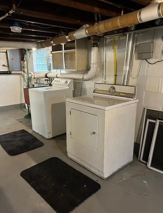 Building Photo - 613 E Lincoln Ave