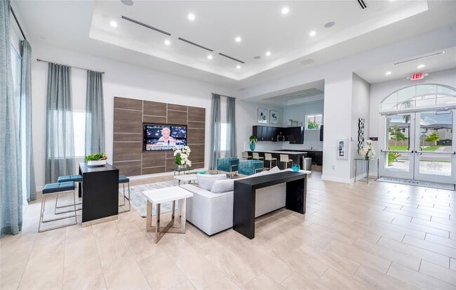 Building Photo - 2680 SE 10th St