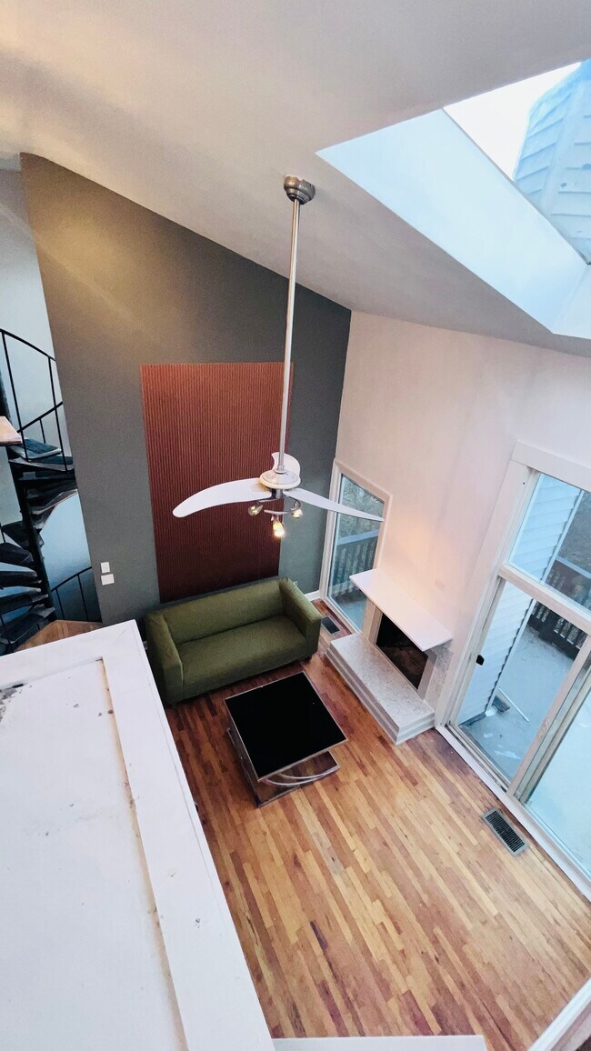 Building Photo - 2311 Maryland Ave