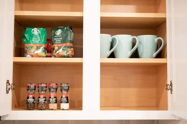 Building Photo - 3703 McCleland Crk Trl