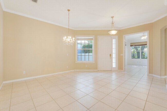 Building Photo - 2444 SW Brookwood Ln