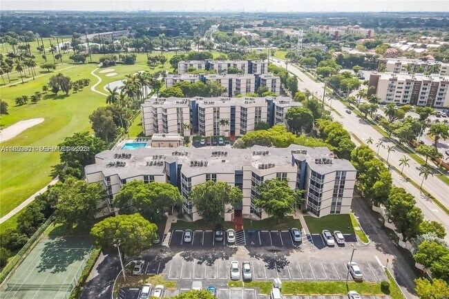 Building Photo - 7125 NW 186th St