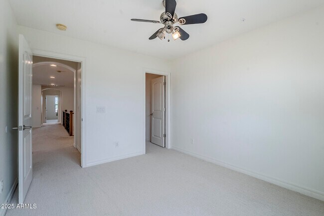 Building Photo - 2744 E Donato Dr