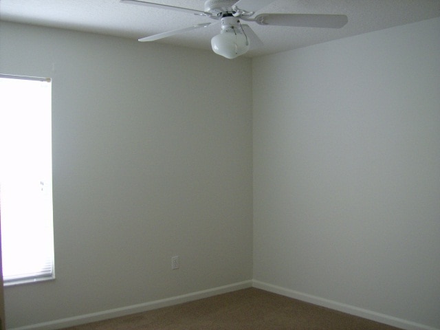 Building Photo - Weston Hills Gated Pool Community