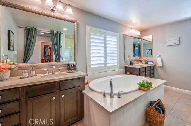 Building Photo - 6850 Lucite Dr