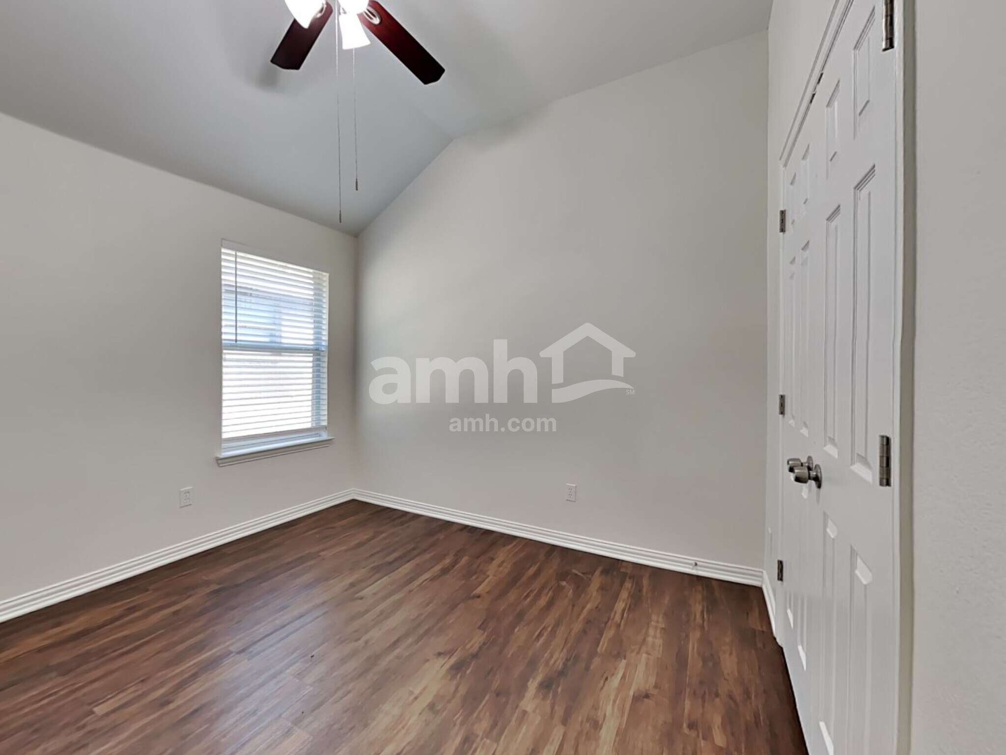 Building Photo - 87 Elmwood Trail