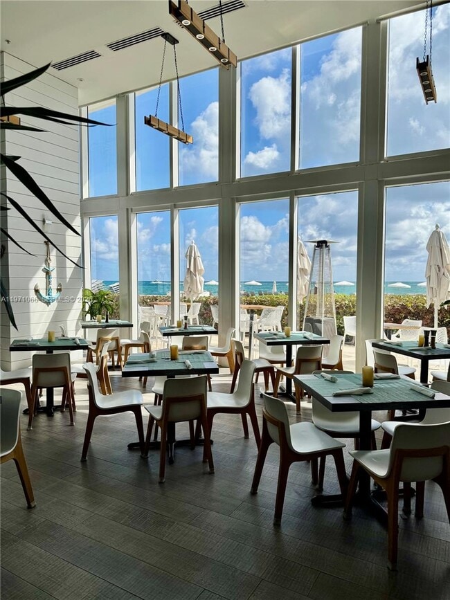 Building Photo - 15901 Collins Ave