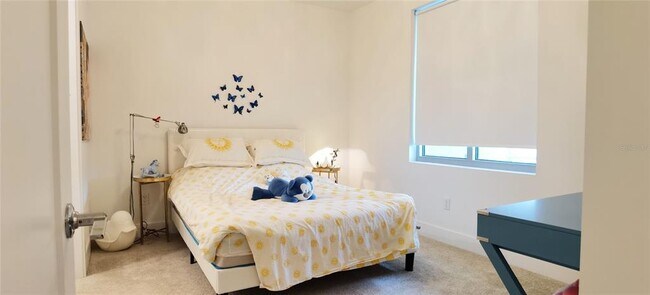 Building Photo - 1709 N Tamiami Trl