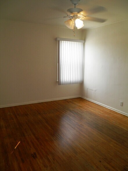 Building Photo - 1269 S Ridgeley Dr