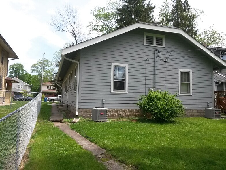 Building Photo - 6036 N College Ave