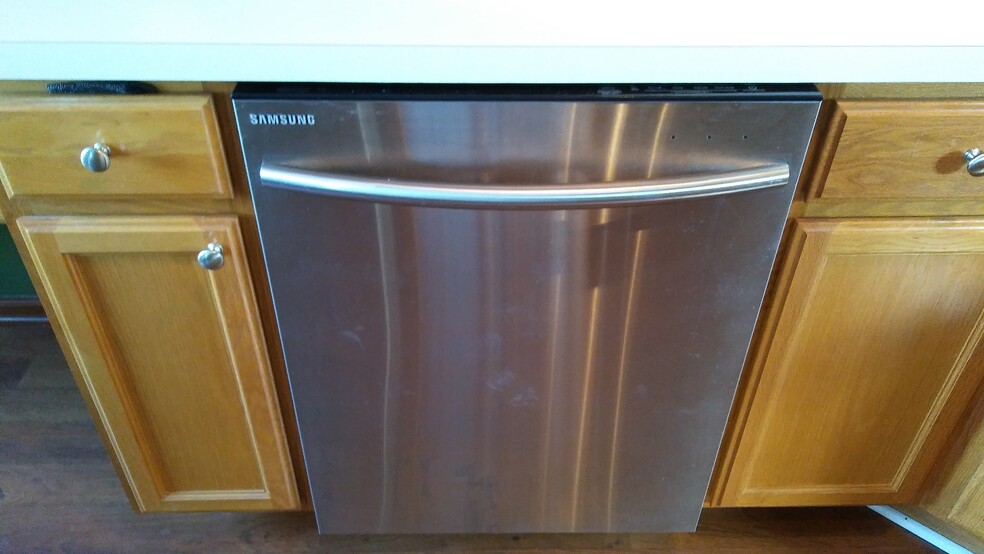 Applicance 2-2 - 743 Sycamore Ct