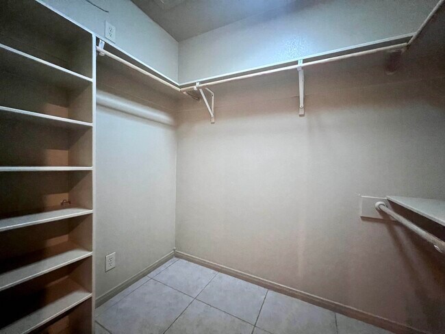 Building Photo - 1008 Dicky Ln