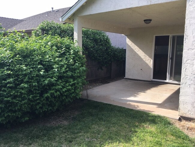 Building Photo - Lease Take Over available  - 3-bed 2-bath