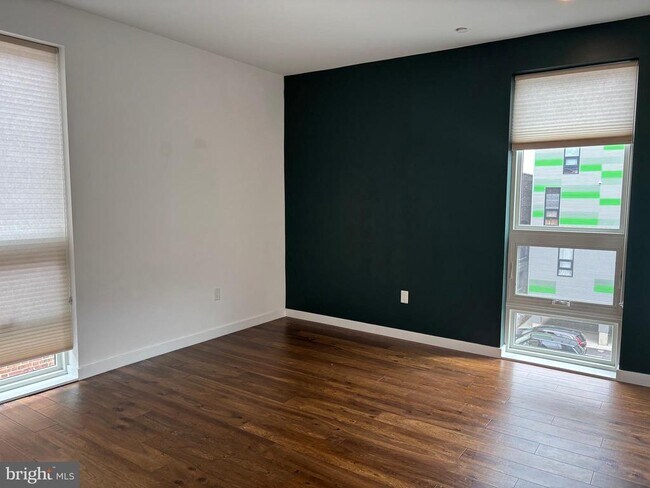 Building Photo - 1501 N 31st St