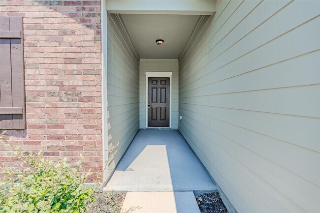 Building Photo - 6307 Highland Hts Dr