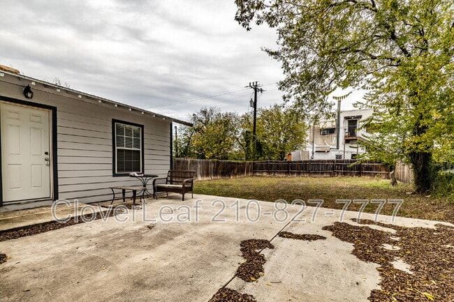 Building Photo - 1317 W French Pl