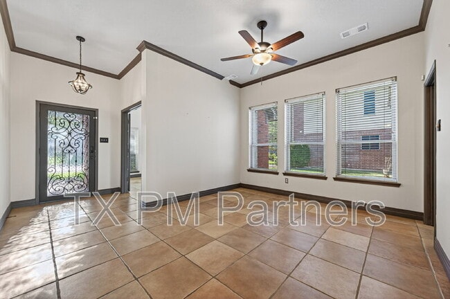 Building Photo - 23410 Stratsborough Dr