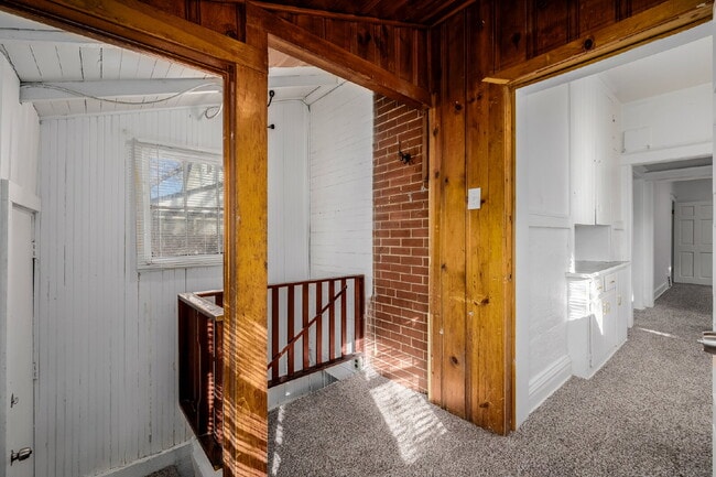 Building Photo - Cute Denver bungalow for rent