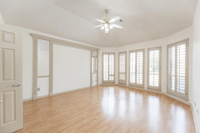 Building Photo - 17826 Island Spring Ln