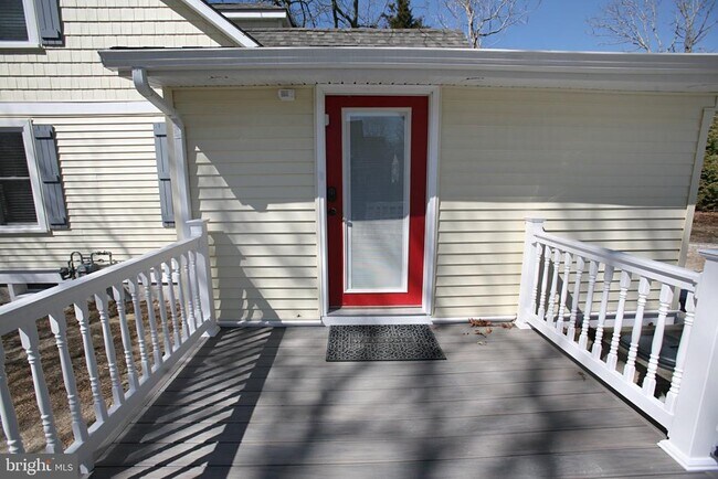 Building Photo - 412 W Ocean Heights Ave