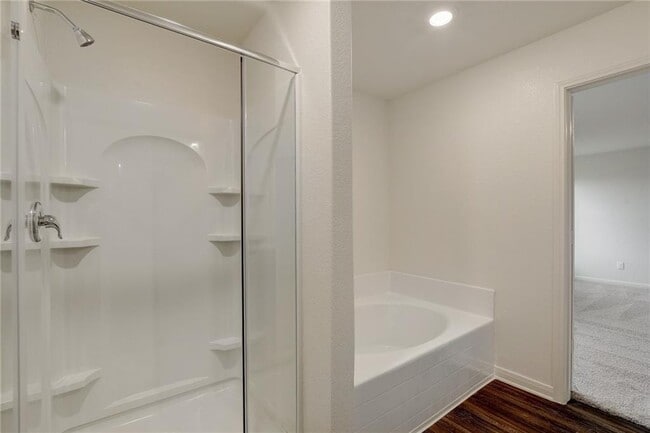 Building Photo - 1302 Amy Dr