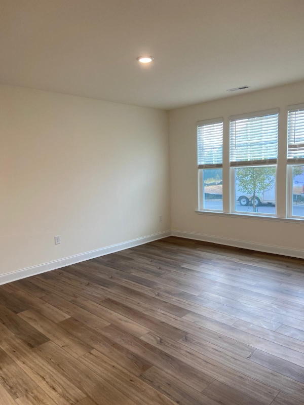 Building Photo - 488 Channel Drop Dr