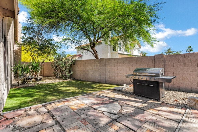 Building Photo - 4315 E Rocky Slope Dr