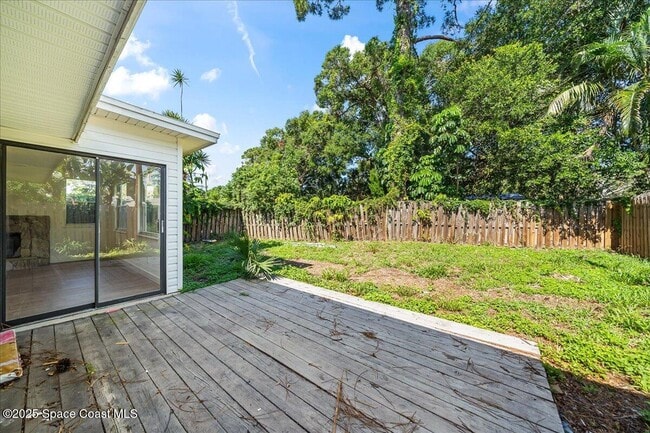 Building Photo - 935 S Tropical Trail