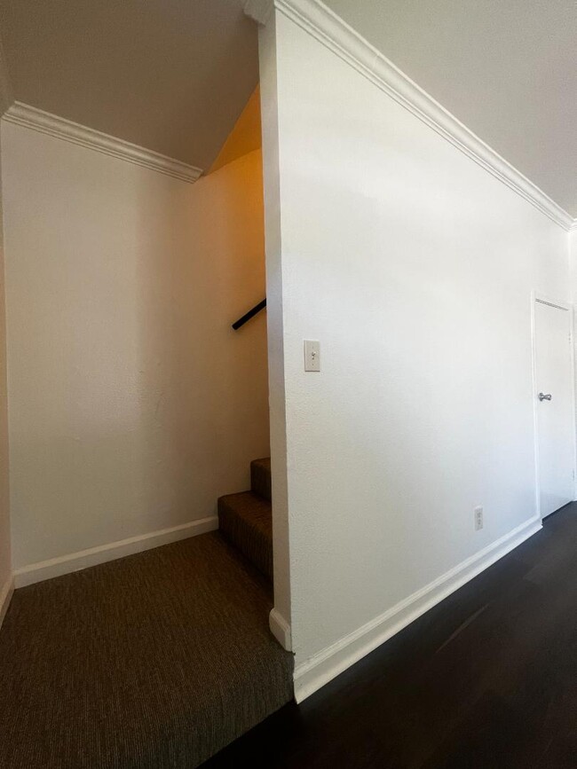 Building Photo - 2515 Merrychase Dr