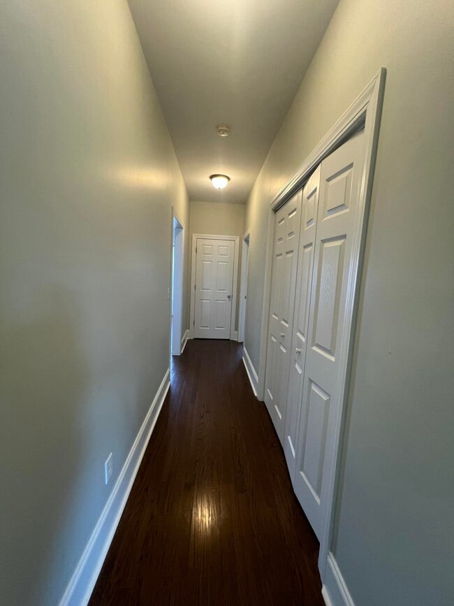 Building Photo - 2105 Harborview Dr