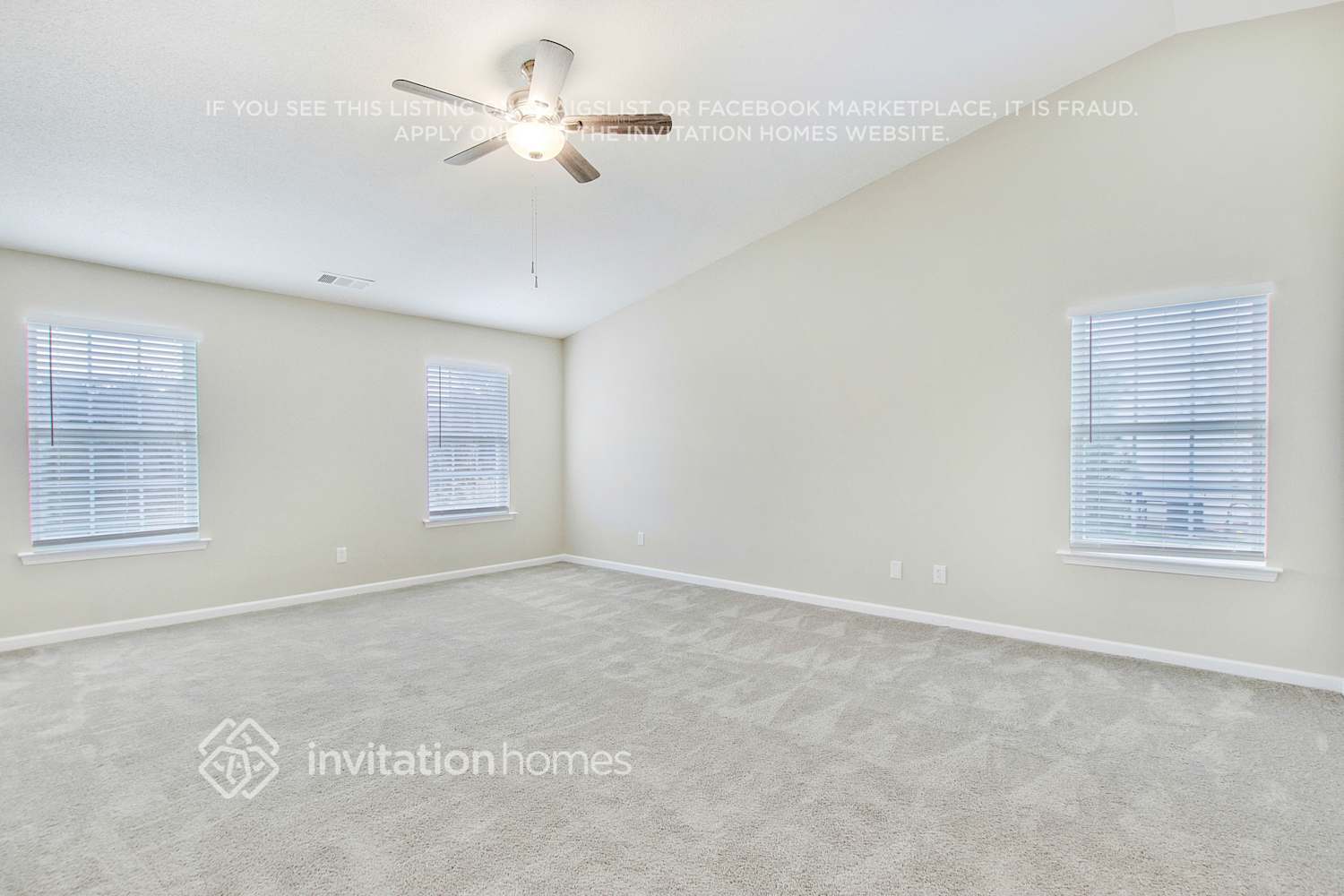 Building Photo - 161 Parkview Ln