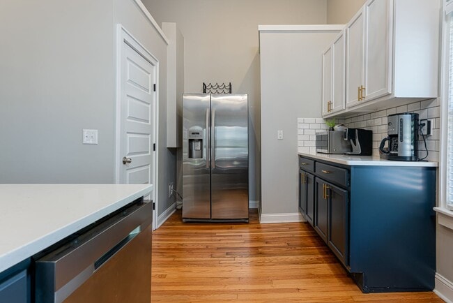 Building Photo - Beautifully Updated House - Awesome Montford Location