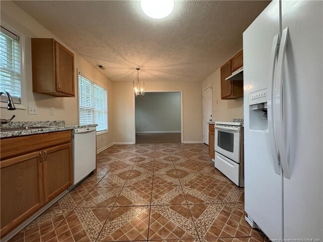 Building Photo - 188 Independence Dr