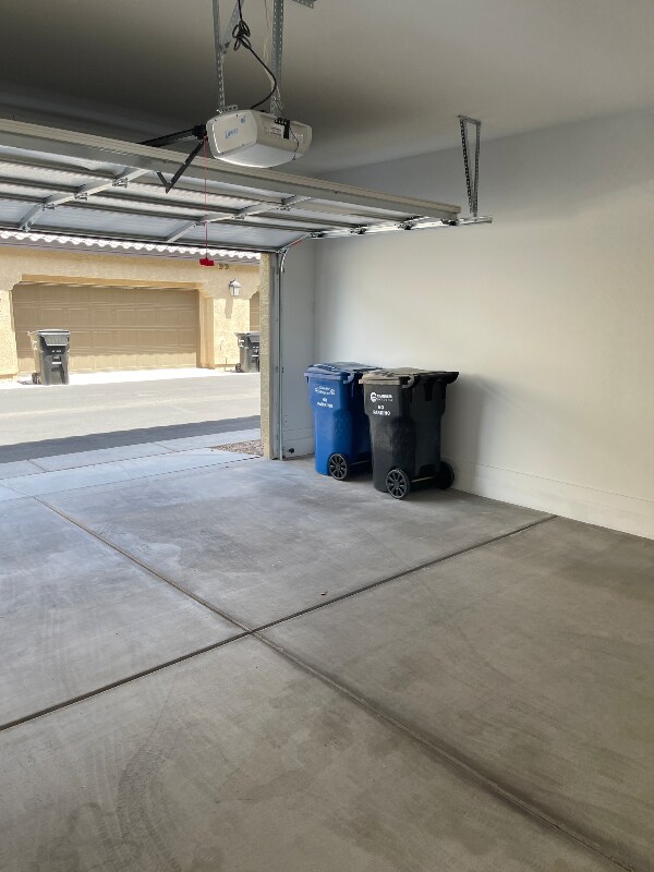 Building Photo - 155 N Lakeview Blvd