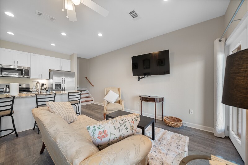 Building Photo - 167 Pebble Beach Pl