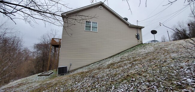 Building Photo - 172 Beth Ln