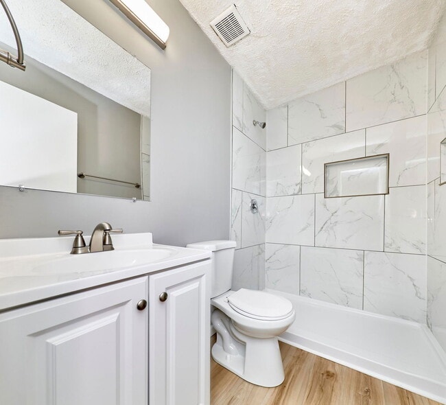 Building Photo - 7006 Shelton Ct