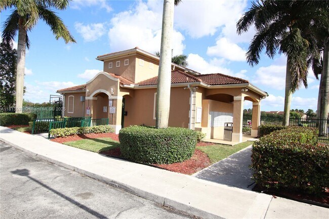 Building Photo - 14758 SW 9th Ln