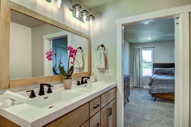Building Photo - 2529 Otter Creek Trail
