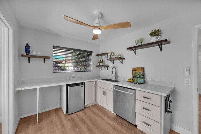 Building Photo - LUXURY LONG-TERM RENTAL: Partially Furnished and Renovated 3 Bed/3 Bath Kihei Home with Private S...