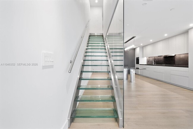 Building Photo - 2950 NE 188th St