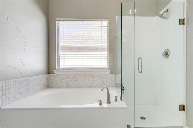 Building Photo - 5514 Plantation Ln