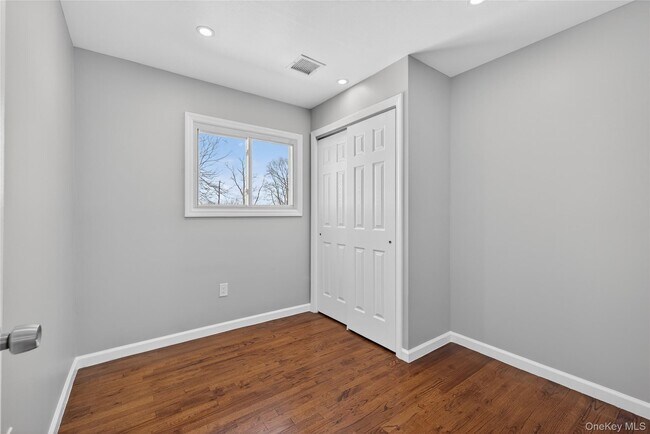 Building Photo - 3103 Falcon Ave